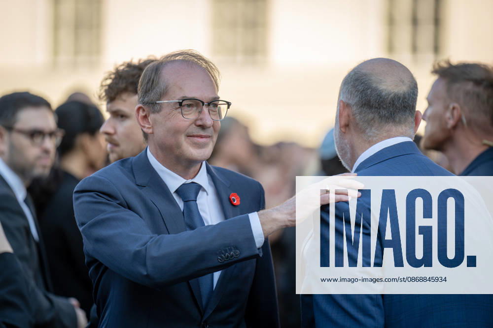 Berlin, Bebelplatz, Gedenken Berlin, Bebelplatz, Gedenken an die 1.200 Opfer des islamischen Terrorangriffs auf Israel am 7. Oktober 2023, Bundesinnenminister Alexander Dobrindt Berlin Berlin GER