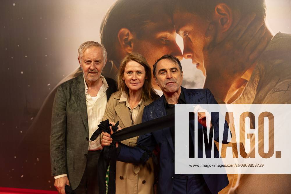 Actor Michaal Pas (R) pictured during the opening of Gent International Film Festival, with the opening film Coward by Gent director Dhont on Wednesday 7 October 2026. The 53rd edition of Film Fest Gent takes place from 07 to 18 October. Coward is Dhont s third feature film and this is the third time a film by Dhont has opened the festival. This previously happened with Girl in 2018 and Close in 2022. JAMES ARTHUR PHOTOGRAPHY JAMESxARTHURxGEKIERE 189086512