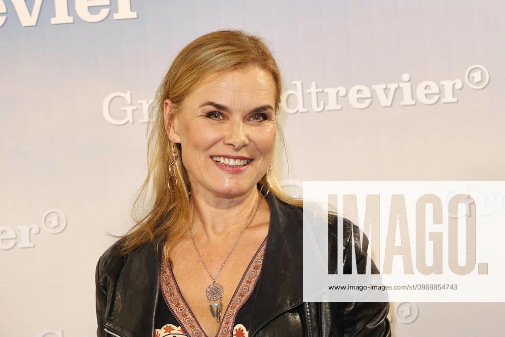 Andrea Luedke attends the photo call for the 40th anniversary of the series *Großstadtrevier* on October 7, 2026 at the Astor Film Lounge in Hamburg, Germany 40th anniversary *Großstadtrevier* photo call in Hamburg, Germany