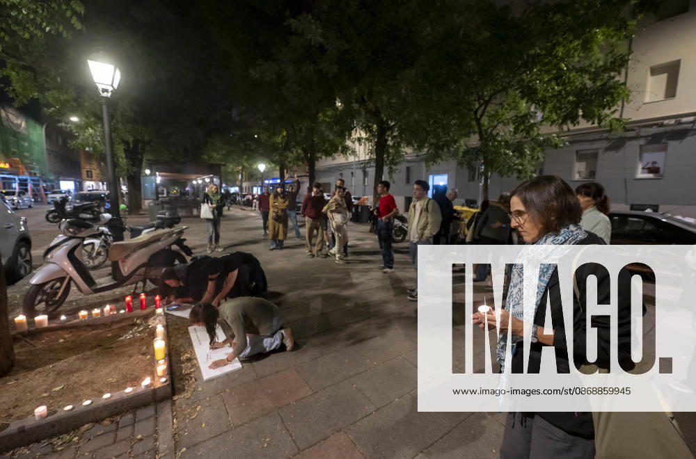 Maricarmen Abascal, who became a symbol of the fight for housing after her eviction, has died. Several people leave candles and messages at Maricarmen’s home on October 7, 2026, in Madrid, Spain. Maricarmen Abascal, who became a symbol of the housing rights movement that led to the Puerta del Sol encampment after being evicted from the home in Retiro where she had lived for 70 years, died on Wednesday, as confirmed by the Tenants’ Union. The woman had been hospitalized at Gregorio Maranón Hospital since September 23. On that day, she was carried out on a stretcher from her home on Alcalde Sainz de Baranda Street after the eviction order was enforced, despite protests from dozens of activists, and transferred to the Madrid hospital due to h