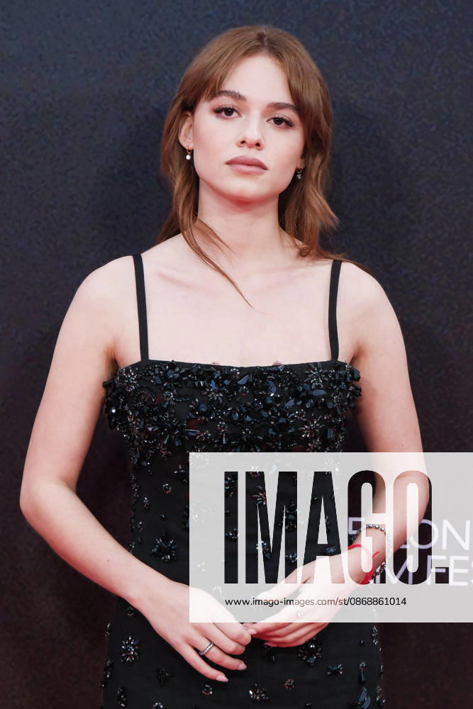 Opening Night Gala Elsinore on Wednesday 7 October 2026 Sadie Soverall attends the red carpet for the Opening Night Gala Elsinore during the London Film Festival 2026 on Wednesday 7 October 2026 at Royal Festival Hall, London. ., Credit:Julie Edwards Avalon