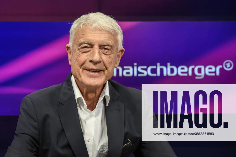 Im Bild v.l.: Werner Sonne (Journalist und Autor), GER, Berlin, Studio, zu Gast bei Maischberger, politische Talkshow, TV, Format, mit Moderatorin Sandra Maischberger, Das Erste, aus Adlershof Am Studio 20, 07.10.2026,