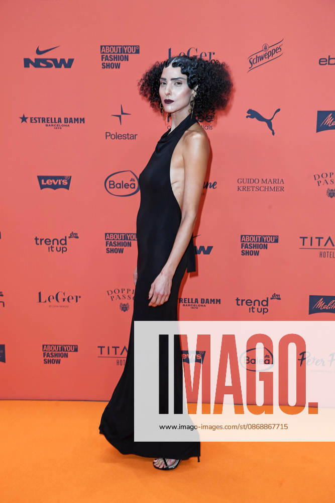 Zoe Helali bei der ABOUT YOU OPERA FASHION SHOW im Admiralspalast in Berlin am 07.10.2026