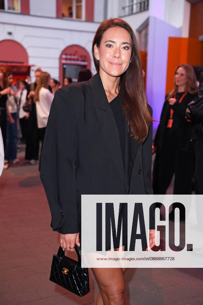 Angela Lanz bei der ABOUT YOU OPERA FASHION SHOW im Admiralspalast in Berlin am 07.10.2026