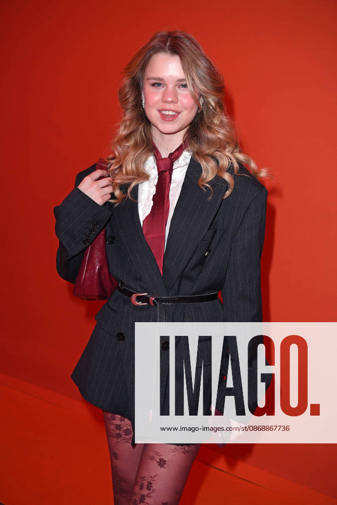 Lea Pietsch (Looskanal) bei der ABOUT YOU OPERA FASHION SHOW im Admiralspalast in Berlin am 07.10.2026