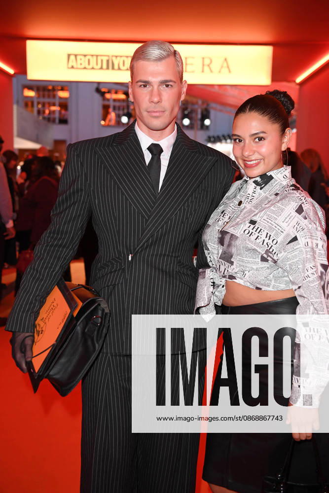 Tony Eberhardt, Daphne Mikaela Arias-Minda bei der ABOUT YOU OPERA FASHION SHOW im Admiralspalast in Berlin am 07.10.2026