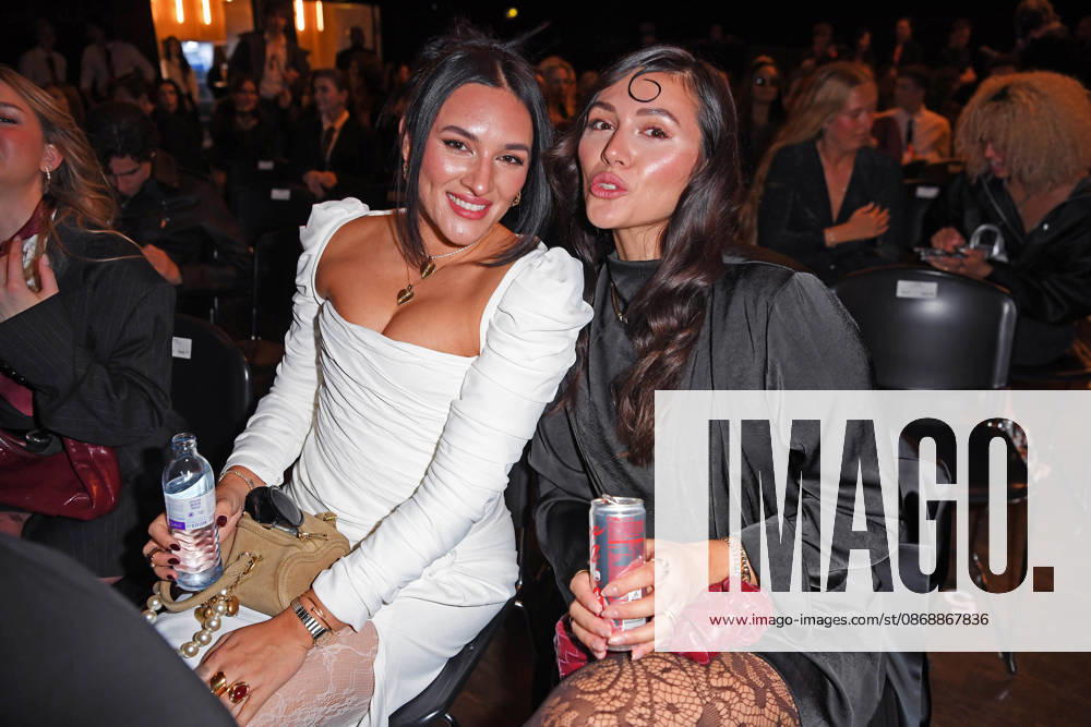 Anna Maria Damm mit Schwester Katharina Damm bei der ABOUT YOU OPERA FASHION SHOW im Admiralspalast in Berlin am 07.10.2026