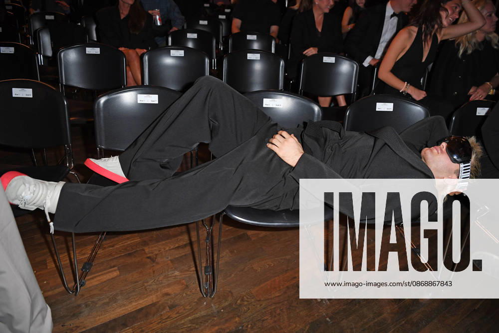 Ski Aggu (August Jean Diederich) bei der ABOUT YOU OPERA FASHION SHOW im Admiralspalast in Berlin am 07.10.2026