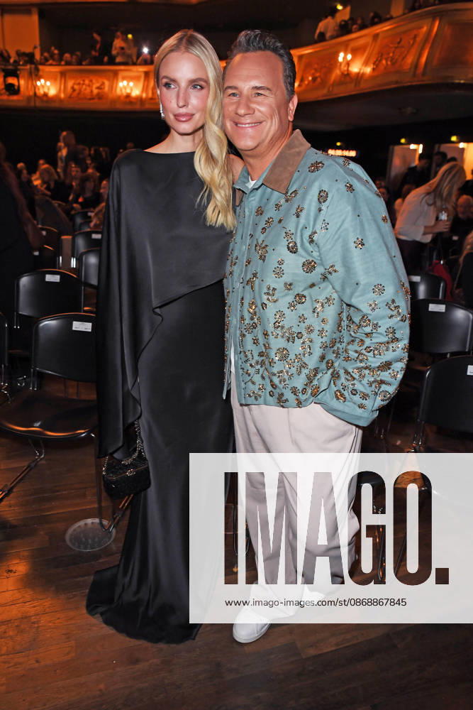 Leonie Hanne, Guido Maria Kretschmer bei der ABOUT YOU OPERA FASHION SHOW im Admiralspalast in Berlin am 07.10.2026