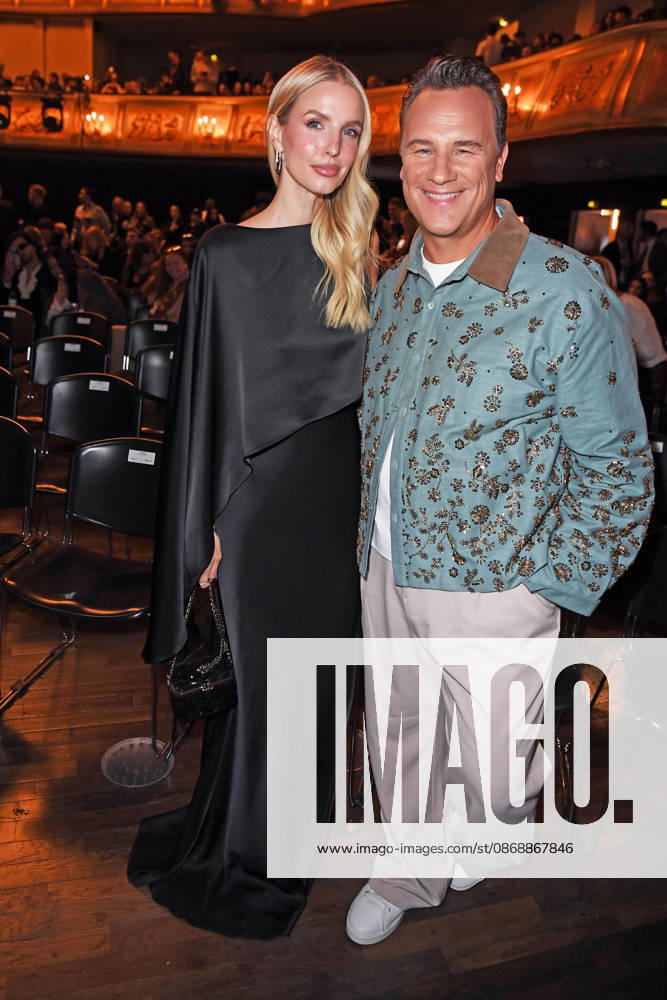 Leonie Hanne, Guido Maria Kretschmer bei der ABOUT YOU OPERA FASHION SHOW im Admiralspalast in Berlin am 07.10.2026