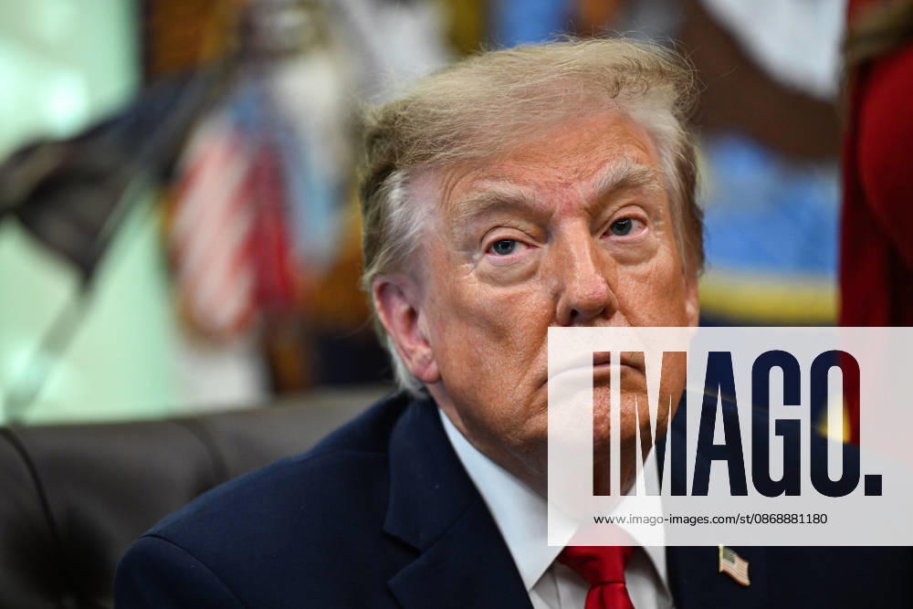 WASHINGTON, DC - OCT. 7: United States President Donald J Trump speaks during an announcement on Trump Accounts in the Oval Office of the White House in Washington, DC, USA, on Wednesday