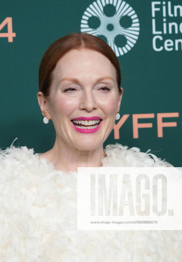 JULIANNE MOORE attends ‘The Debutâ€⠢ Red Carpet Arrivals at the 64th New York Film Festival,.Alice Tully Hall, Lincoln Center, NYC.October 7, 2026 . The Debut Red Carpet Arrivals At The 64th New York Film Festival,.Alice Tully Hall, Lincoln Center, NYC.October 7, 2026 . New York USA - ZUMAms4_ 20261007_faf_ms4_010