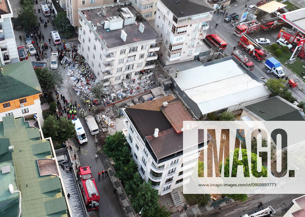Partial collapse occurs in 7-story building in Istanbul s Maltepe district ISTANBUL, TURKIYE - OCTOBER 8: An aerial view shows search and rescue operations underway after the lower floors of a seven-story building partially collapse in the Maltepe district of Istanbul, Turkiye, on October 8, 2026. Murat Sengul Anadolu Istanbul Turkey. Editorial use only. Please get in touch for any other usage.