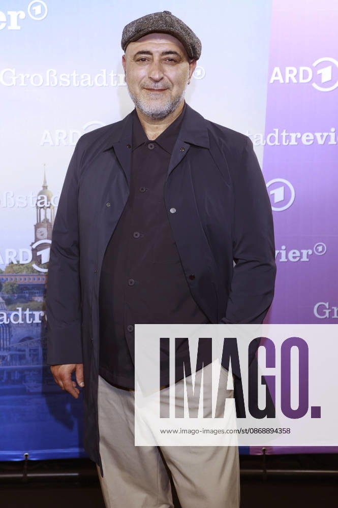 Özgür Karadeniz beim Photocall zu 40 Jahre der ARD-Serie Großstadtrevier in der Astor Film Lounge. Hamburg, 07.10,.2026