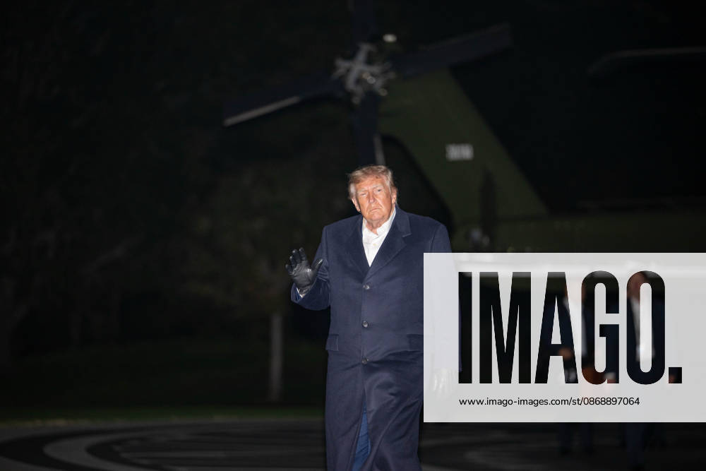 President DONALD TRUMP walks across the South Lawn of the White House after arriving aboard Marine One following a trip to San Antonio, Texas, where he attended a campaign rally ahead of the November midterm elections. Washington United States - ZUMAk206 20261008_znp_k206_003
