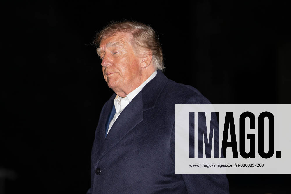 President DONALD TRUMP walks across the South Lawn of the White House after arriving aboard Marine One following a trip to San Antonio, Texas, where he attended a campaign rally ahead of the November midterm elections. Washington United States - ZUMAk206 20261008_znp_k206_018