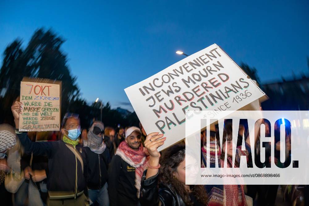 BERLIN, GERMANY, OCTOBER 7, 2026: Pro-Palestinian demonstrators march through Berlin s Kreuzberg district during a protest marking three years since the October 7 attacks and the start of the war in Gaza. The march encountered a small pro-Israel counter-demonstration along its route, with opposing groups exchanging chants. Berlin police later halted and dispersed the march before it reached its planned endpoint at Hermannplatz. Berlin Germany - ZUMAq101 20261007_zna_q101_426