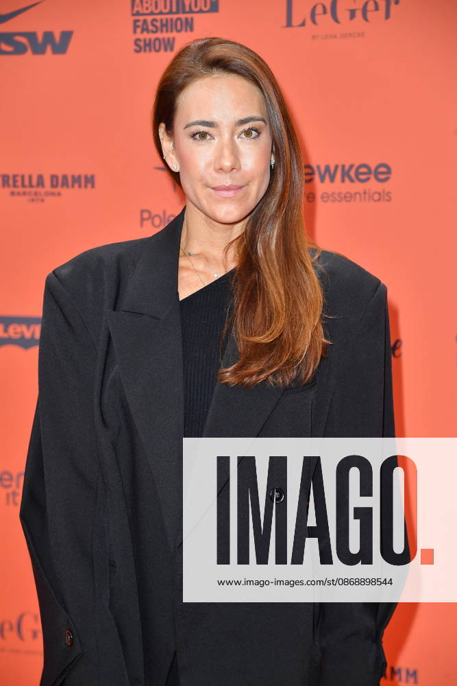 ABOUT YOU Opera Modenschau Angela Lanz bei der ABOUT YOU Opera Modenschau in Berlin am 07.10.2026