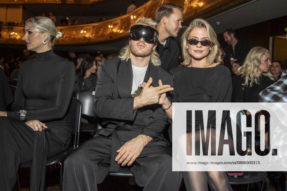 ABB ABOUTYOU- Ski Aggu und Cheyenne Pahde zu Gast bei der ABOUT YOU Opera Fashion Show im Admiralspalast am 07.10.2026 in Berlin Berlin Deutschland