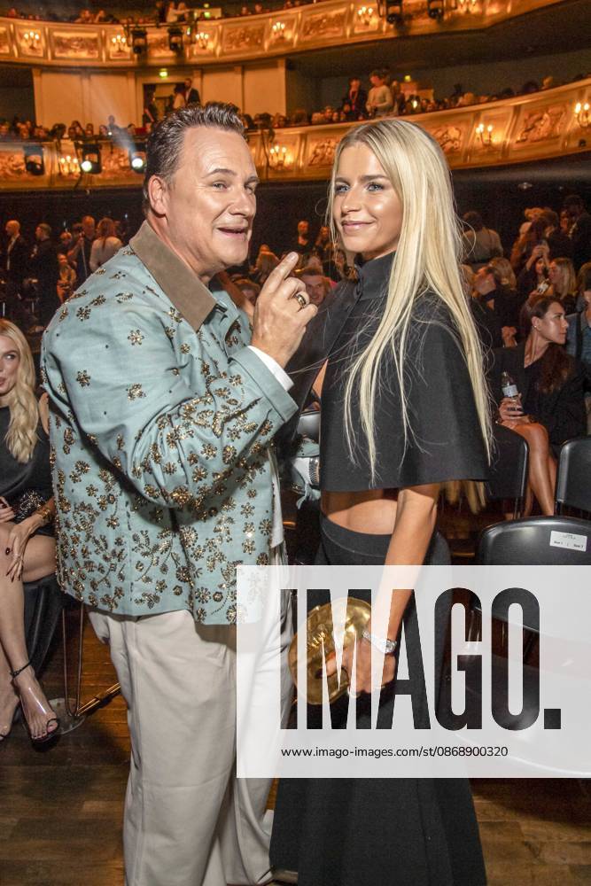 ABB ABOUTYOU- Guido Maria Kretschmer und Caroline Daur zu Gast bei der ABOUT YOU Opera Fashion Show im Admiralspalast am 07.10.2026 in Berlin Berlin Deutschland