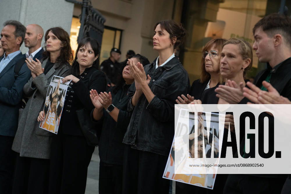 A Minute of Silence for Maricarmen in Front of Madrid City Hall Rita Maestre, the spokesperson for Más Madrid on the City Council, during a minute of silence for Maricarmen Abascal in front of Madrid City Hall on October 8, 2026, in Madrid, Spain. This minute of silence, organized by Más Madrid, took place before the extraordinary plenary session at Cibeles to honor the memory of Maricarmen Abascal, the 87-year-old woman who was evicted from her home, where she had lived for 71 years. OCTOBER 8, 2026 Fernando Sá Madrid, Spain