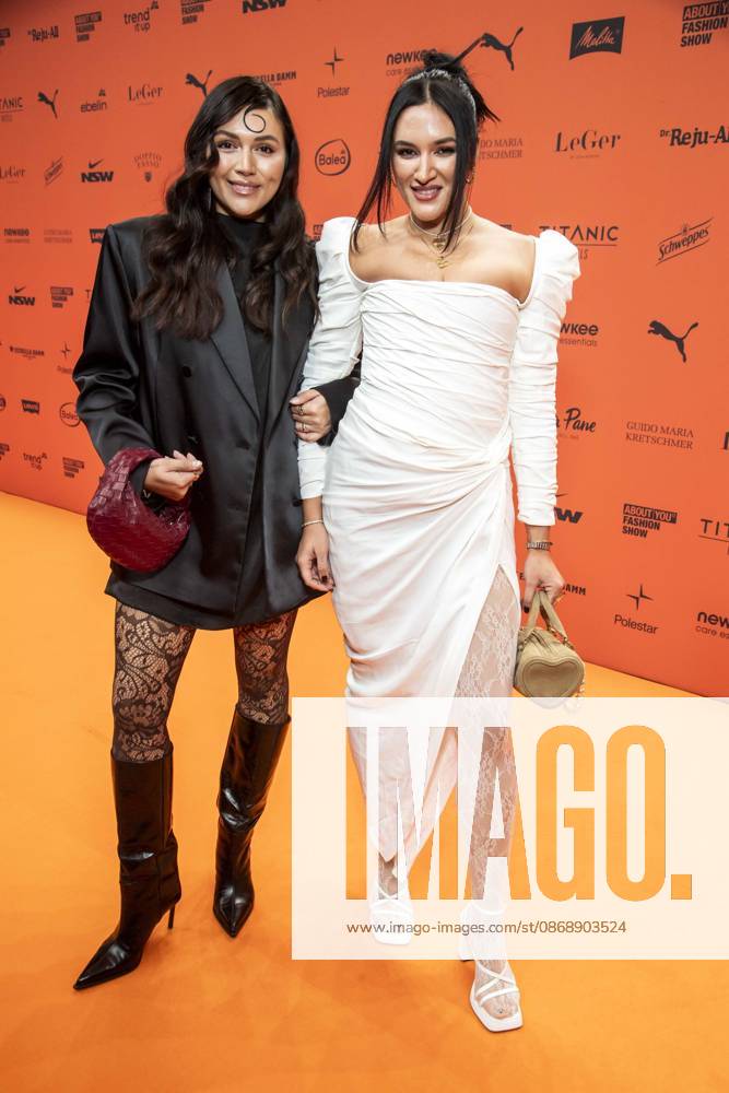 ABB ABOUTYOU- Anna Maria Damm und Katharina Damm zu Gast auf dem Orangenen Teppich bei der ABOUT YOU Opera Fashion Show im Admiralspalast am 07.10.2026 in Berlin Berlin Deutschland