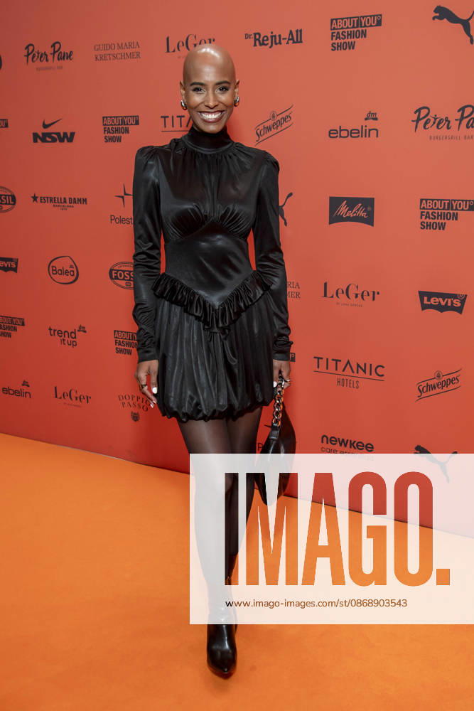 ABB ABOUTYOU- Sharon Battiste zu Gast auf dem Orangenen Teppich bei der ABOUT YOU Opera Fashion Show im Admiralspalast am 07.10.2026 in Berlin Berlin Deutschland