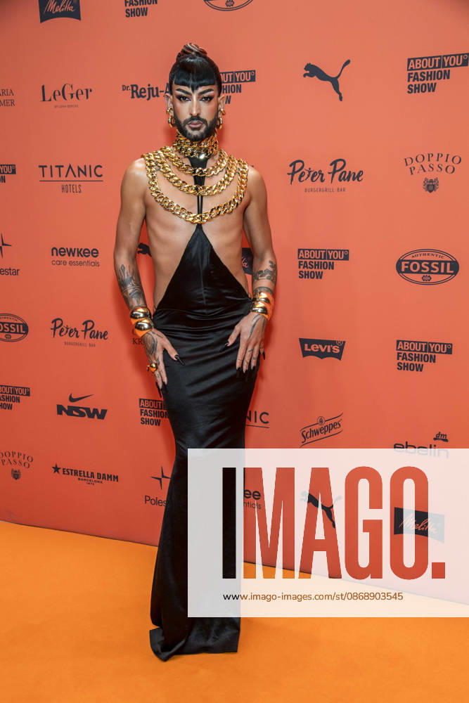 ABB ABOUTYOU- Raj Rouge zu Gast auf dem Orangenen Teppich bei der ABOUT YOU Opera Fashion Show im Admiralspalast am 07.10.2026 in Berlin Berlin Deutschland