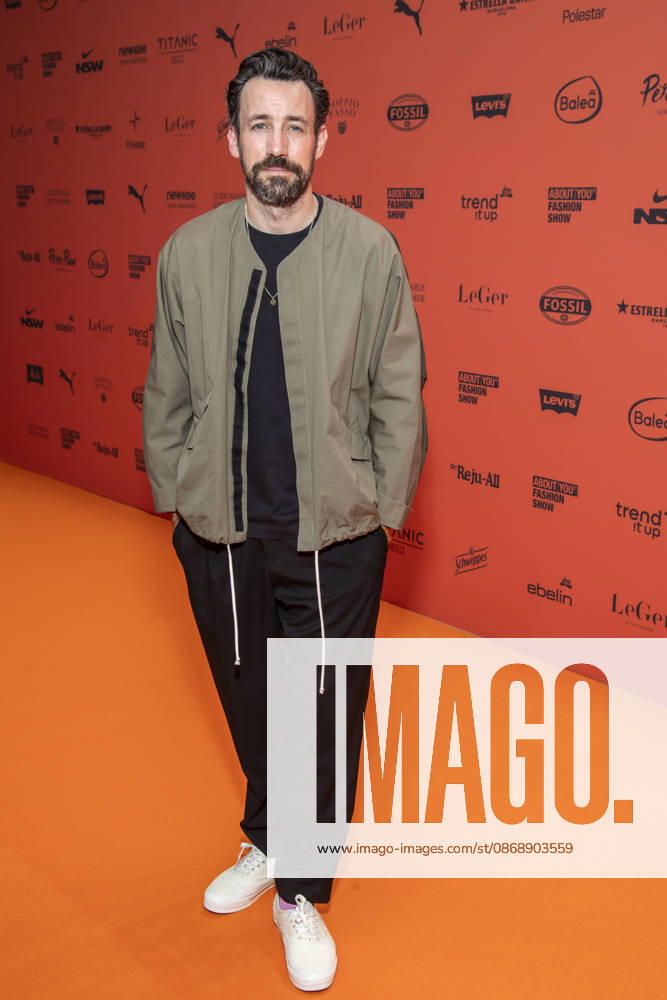 ABB ABOUTYOU- Moderator Jan Koeppen zu Gast bei der ABOUT YOU Opera Fashion Show im Admiralspalast am 07.10.2026 in Berlin Berlin Deutschland