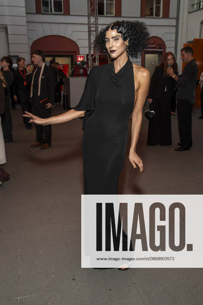 ABB ABOUTYOU- Zoe Helali zu Gast auf dem Orangenen Teppich bei der ABOUT YOU Opera Fashion Show im Admiralspalast am 07.10.2026 in Berlin Berlin Deutschland