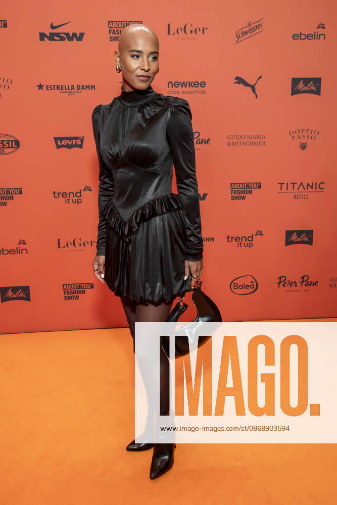 ABB ABOUTYOU- Sharon Battiste zu Gast auf dem Orangenen Teppich bei der ABOUT YOU Opera Fashion Show im Admiralspalast am 07.10.2026 in Berlin Berlin Deutschland