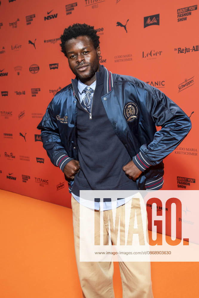 ABB ABOUTYOU- Wil Johnson zu Gast auf dem Orangenen Teppich bei der ABOUT YOU Opera Fashion Show im Admiralspalast am 07.10.2026 in Berlin Berlin Deutschland