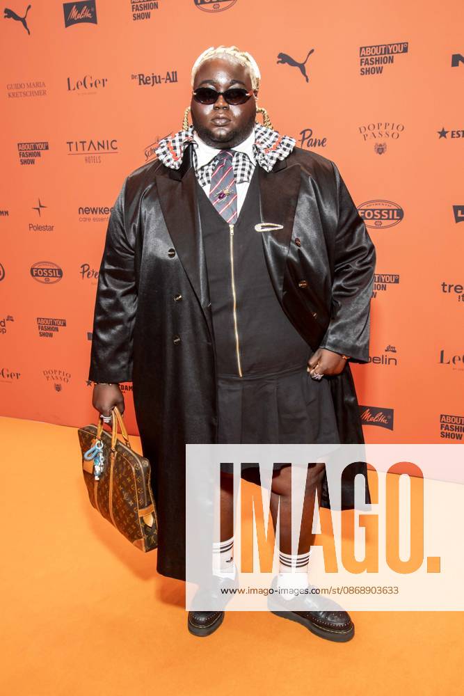 ABB ABOUTYOU- Richmond Rockson zu Gast auf dem Orangenen Teppich bei der ABOUT YOU Opera Fashion Show im Admiralspalast am 07.10.2026 in Berlin Berlin Deutschland