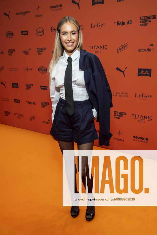 ABB ABOUTYOU- Alena Gerber zu Gast auf dem Orangenen Teppich bei der ABOUT YOU Opera Fashion Show im Admiralspalast am 07.10.2026 in Berlin Berlin Deutschland