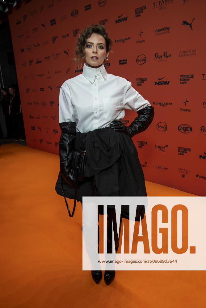 ABB ABOUTYOU- Eva Padberg zu Gast auf dem Orangenen Teppich bei der ABOUT YOU Opera Fashion Show im Admiralspalast am 07.10.2026 in Berlin Berlin Deutschland