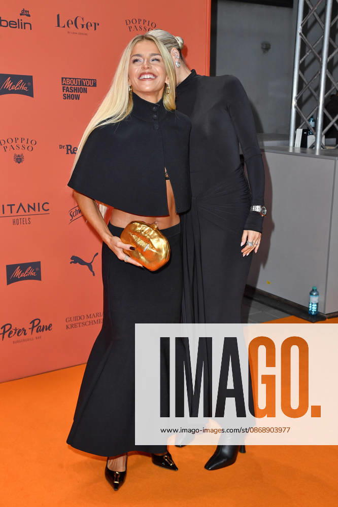 Caro Daur und Lena Gercke bei der ABOUT YOU Opera Modenschau in Berlin am 07.10.2026