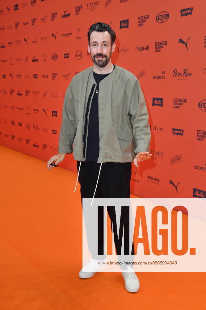 Jan Köppen bei der ABOUT YOU Opera Modenschau in Berlin am 07.10.2026