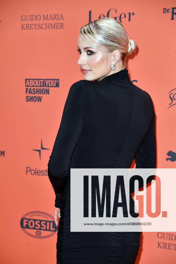 Lena Gercke bei der ABOUT YOU Opera Modenschau in Berlin am 07.10.2026