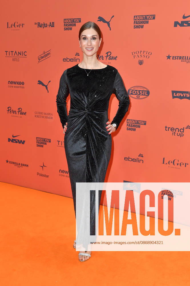 Janina Lin Otto bei der ABOUT YOU Opera Modenschau in Berlin am 07.10.2026
