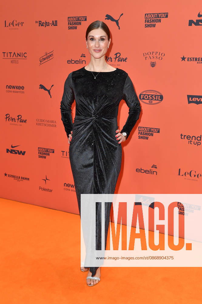 Janina Lin Otto bei der ABOUT YOU Opera Modenschau in Berlin am 07.10.2026