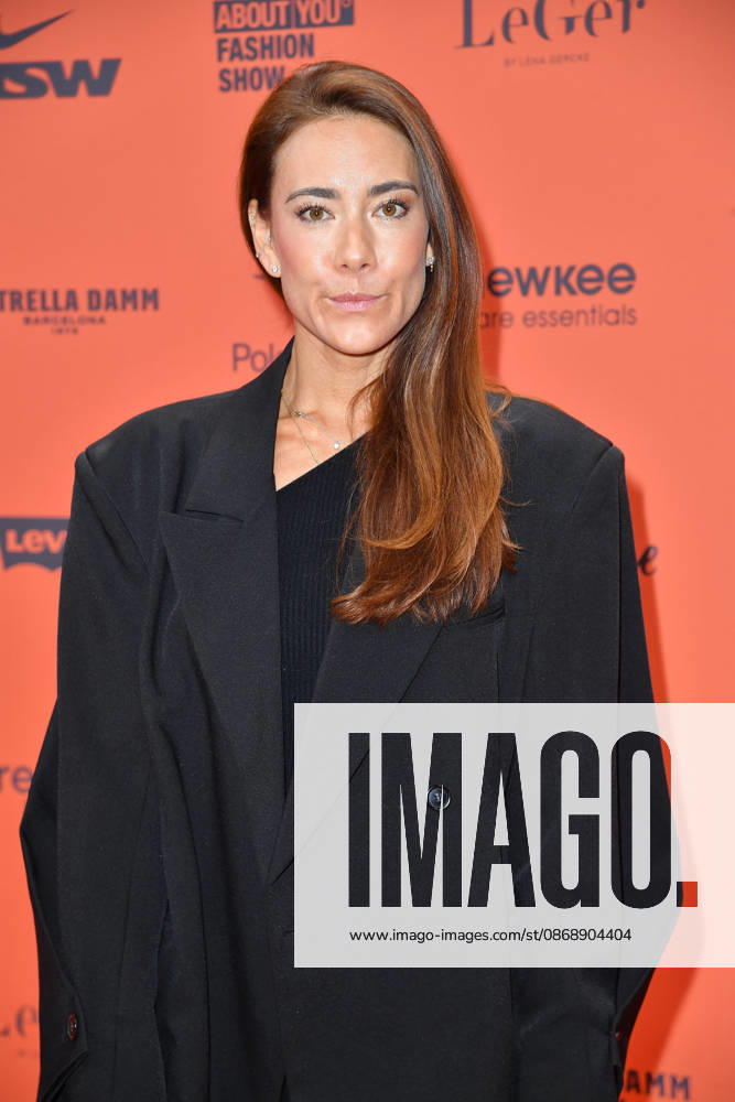 Angela Lanz bei der ABOUT YOU Opera Modenschau in Berlin am 07.10.2026