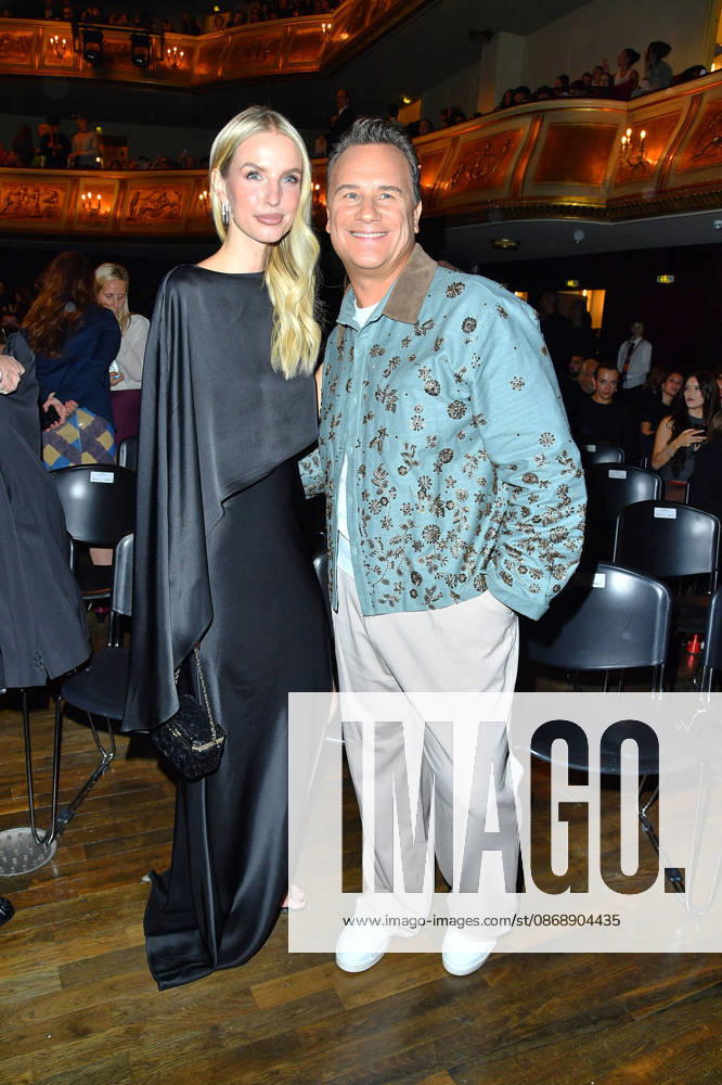 Leonie Hanne und Guido Maria Kretschmer bei der ABOUT YOU Opera Modenschau in Berlin am 07.10.2026