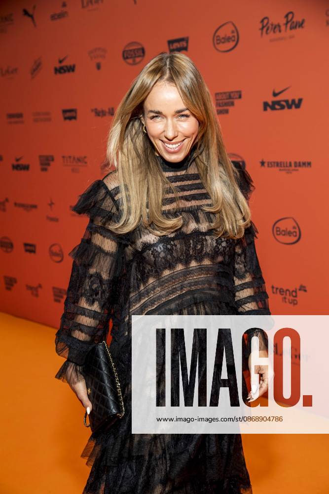 ABB ABOUTYOU- Annemarie Carpendale solo zu Gast auf dem Orangenen Teppich bei der ABOUT YOU Opera Fashion Show im Admiralspalast am 07.10.2026 in Berlin Berlin Deutschland