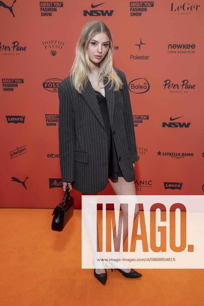 ABB ABOUTYOU- Jette Sophia zu Gast auf dem Orangenen Teppich bei der ABOUT YOU Opera Fashion Show im Admiralspalast am 07.10.2026 in Berlin Berlin Deutschland