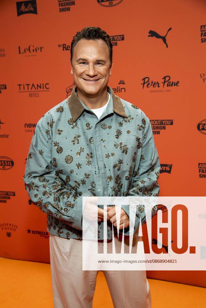 ABB ABOUTYOU- Guido Maria Kretschmer zu Gast auf dem Orangenen Teppich bei der ABOUT YOU Opera Fashion Show im Admiralspalast am 07.10.2026 in Berlin Berlin Deutschland