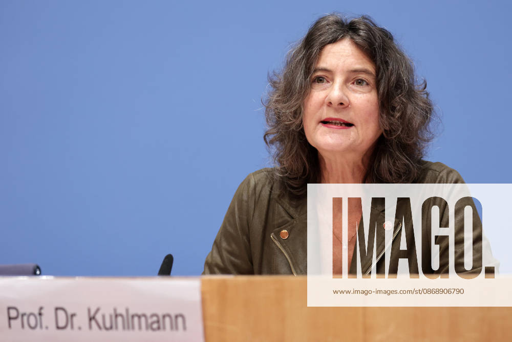 Prof. Dr. Sabine Kuhlmann, stv. Vorsitzende des NKR, PK zu - Jahresbericht des Nationalen Normenkontrollrats zum Bürokratieabbau, Berlin