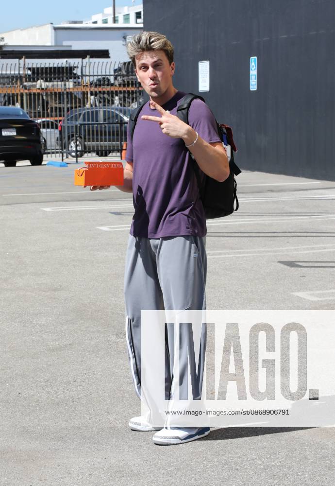 Celebrities and pro dancers arrive at the Dancing with the Stars rehearsal studio Featuring: Jackson Olson Where: Los Angeles, California, United States When: 07 Oct 2026 Credit: H2Y INSTARimages . NOT FOR USE BY NEWSPAPERS BASED IN THE UK.
