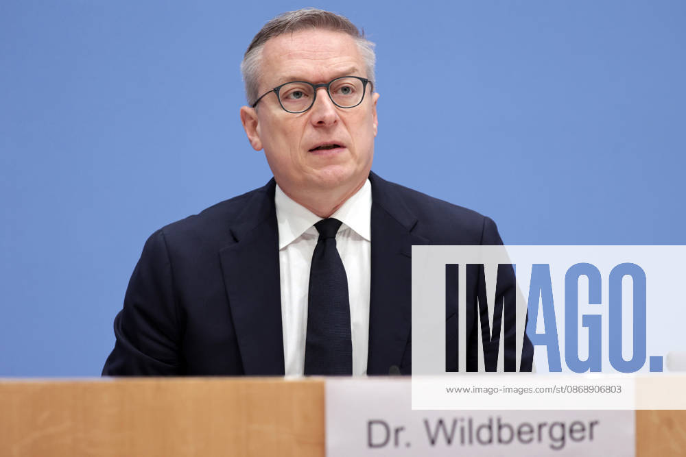 Dr. Karsten Wildberger, Bundesminister für Digitalisierung und Staatsmodernisierung (BMDS), PK zu - Jahresbericht des Nationalen Normenkontrollrats zum Bürokratieabbau, Berlin