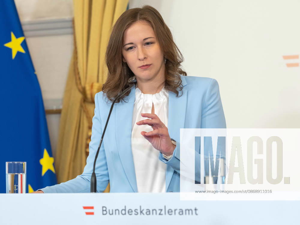 2026-10-08-Präsentation-Elementarbildung Bundesministerin für Europa, Integration und Familie im Bundeskanzleramt Claudia Plakolm (ÖVP) am 8. Oktober 2026 bei der Präsentation des Monitoringberichts Elementarbildung 2025 26 der Statistik Austria im Bundeskanzleramt in Wien, Wien, Österreich.