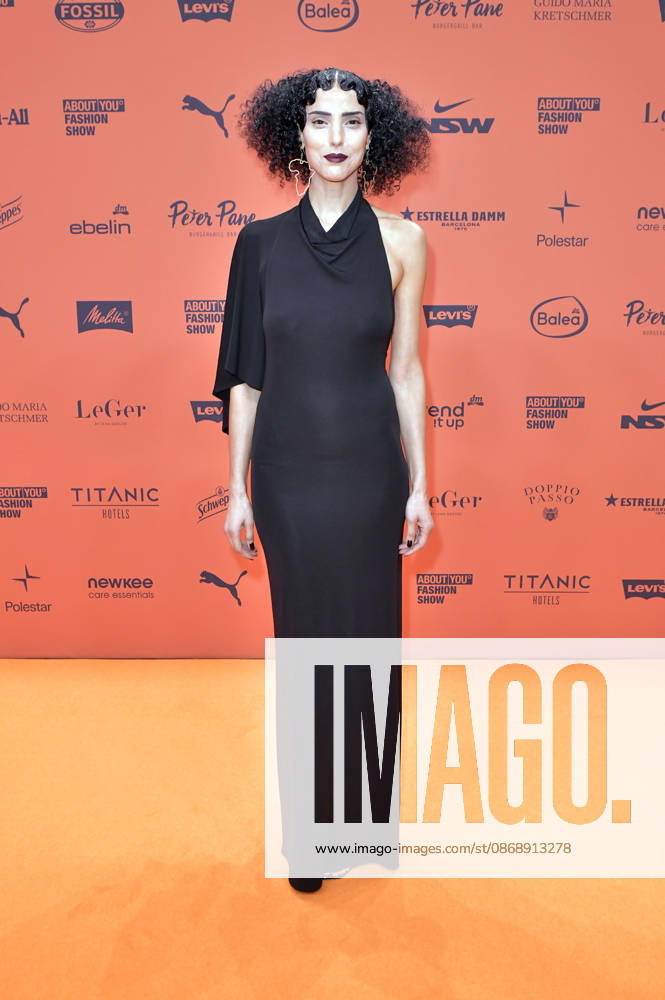 Zoe Helali bei der About You Opera 2026 im Admiralspalast. Berlin